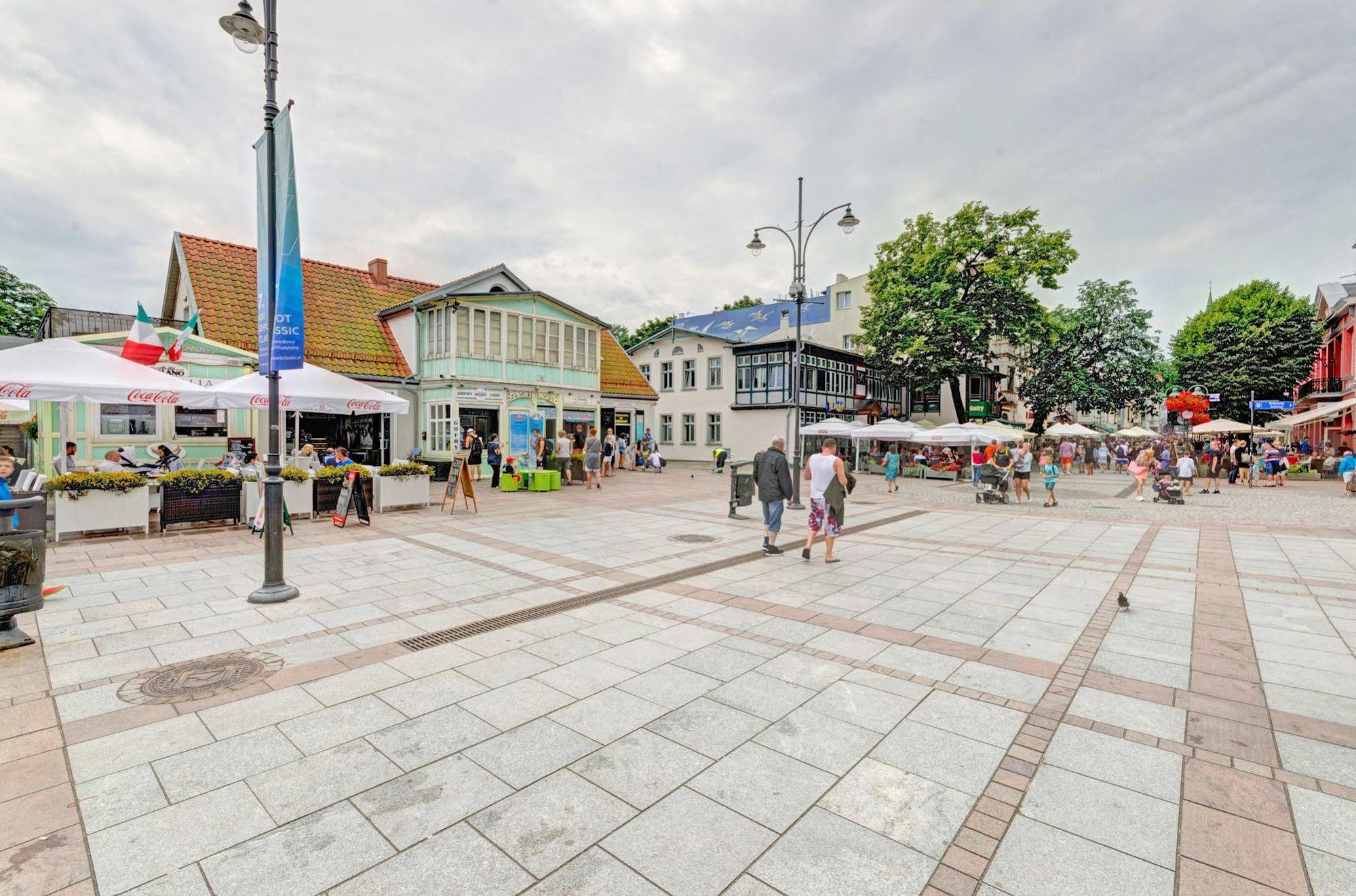 Dom & House - Apartments Port Monte Cassino Sopot Exterior photo
